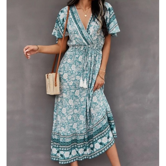 Boho gypsy butterfly sleeve tassel dress - Picture 2 of 7